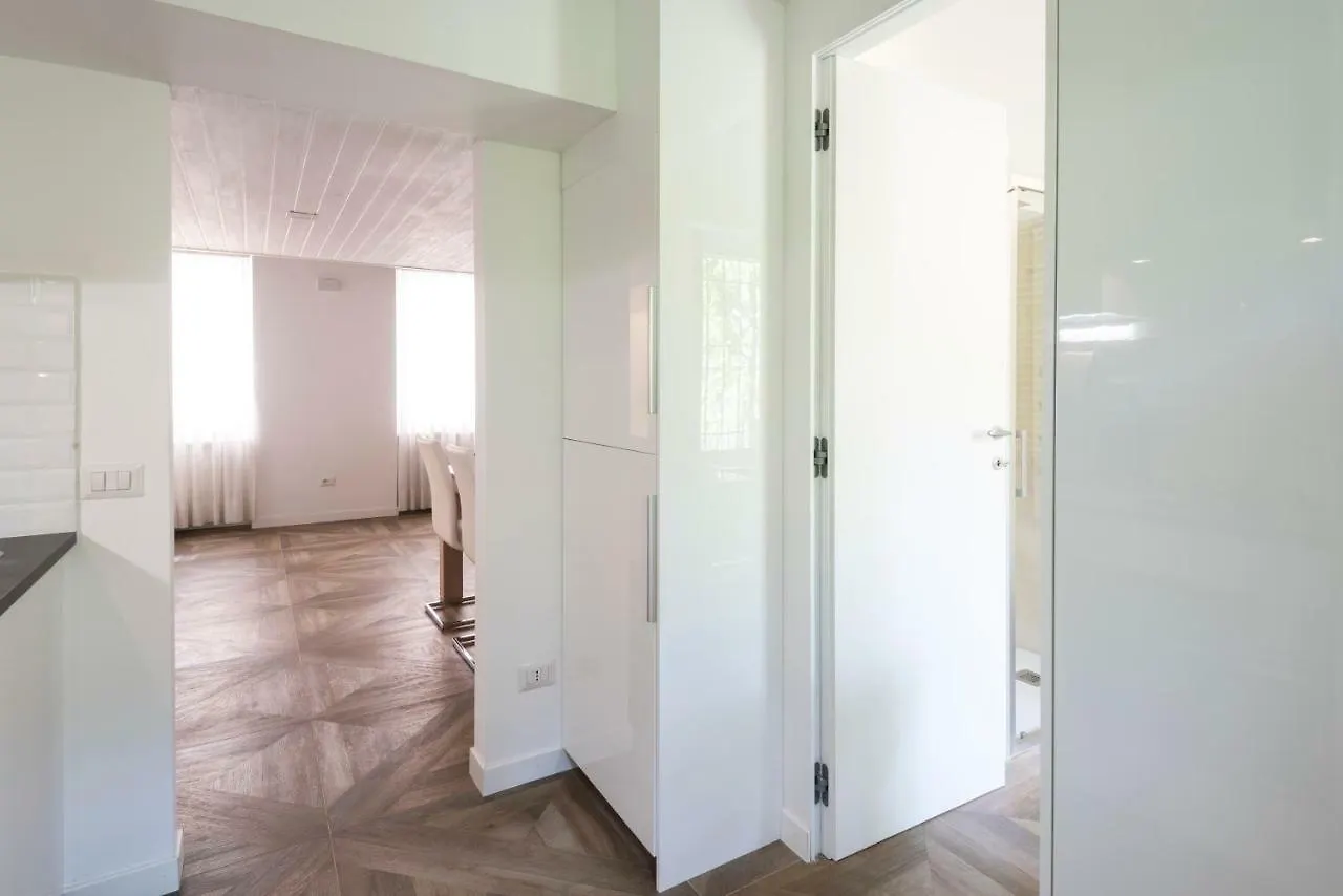 Luxury Apartment Milano Centro Itália